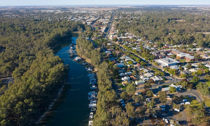 The town of Echuca on the banks of the Murray River, Victoria, Australia